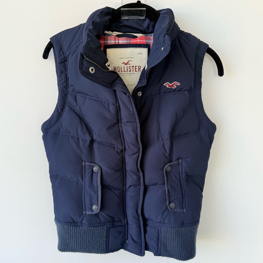 Hollister Y2K Womens Lined Sleeveless Vest Navy blue size Medium